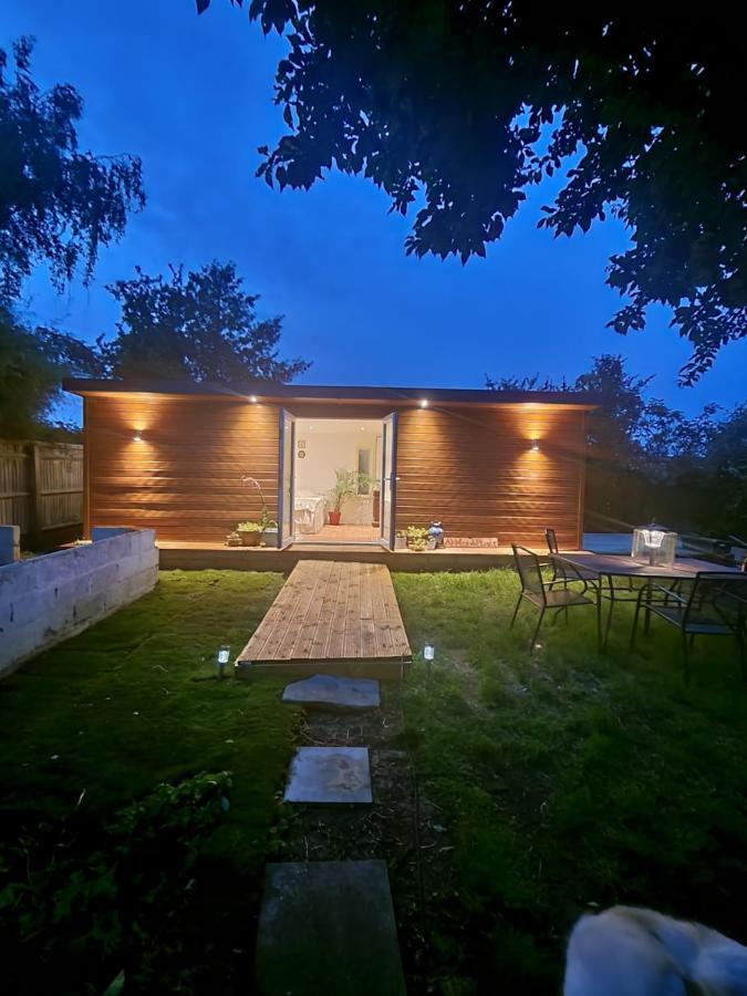 The Apple And Plum Cottage Studio Apartment New Редінг Екстер'єр фото